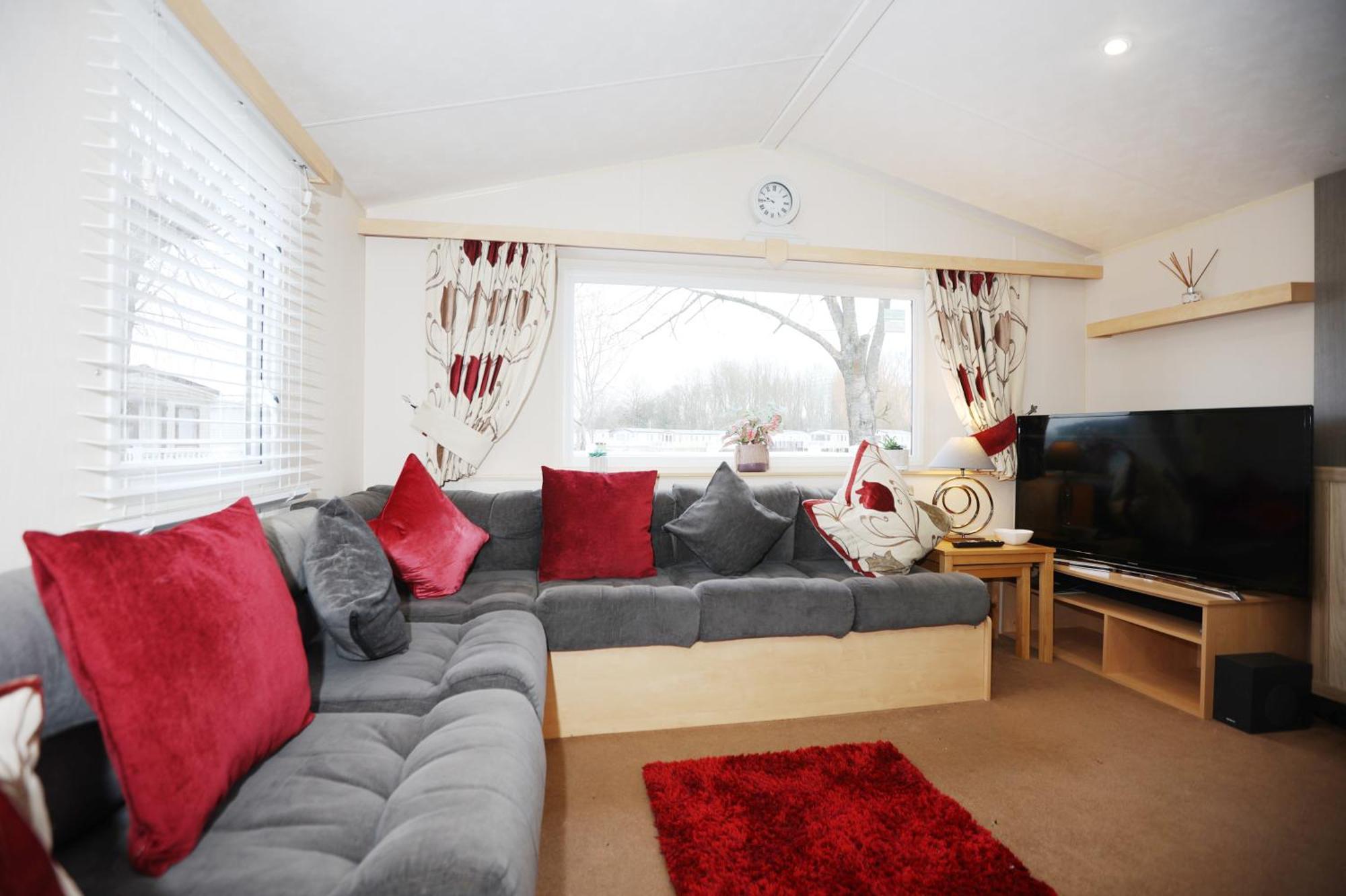 Apartment Stunning St1 At Hoburne Cotswold, Breathtaking Views Over Mallard