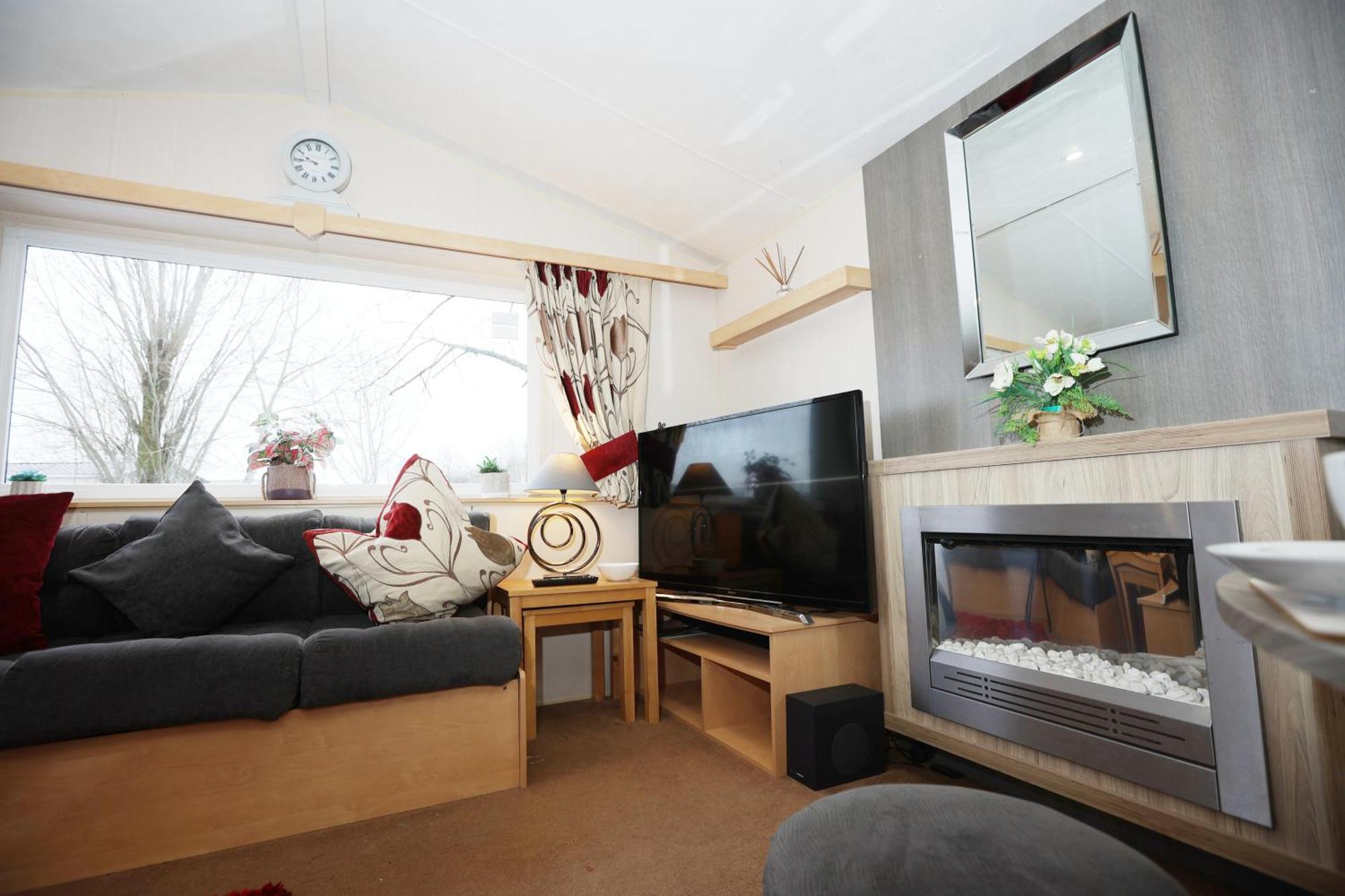 Apartment Stunning St1 At Hoburne Cotswold, Breathtaking Views Over Mallard *